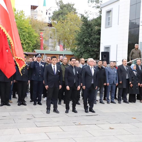 CUMHURİYETİMİZİN BANİSİ GAZİ MUSTAFA KEMAL ATATÜRK, EBEDİYETE İRTİHALİNİN 86. YIL DÖNÜMÜNDE İLÇEMİZDE TÖRENLE ANILDI